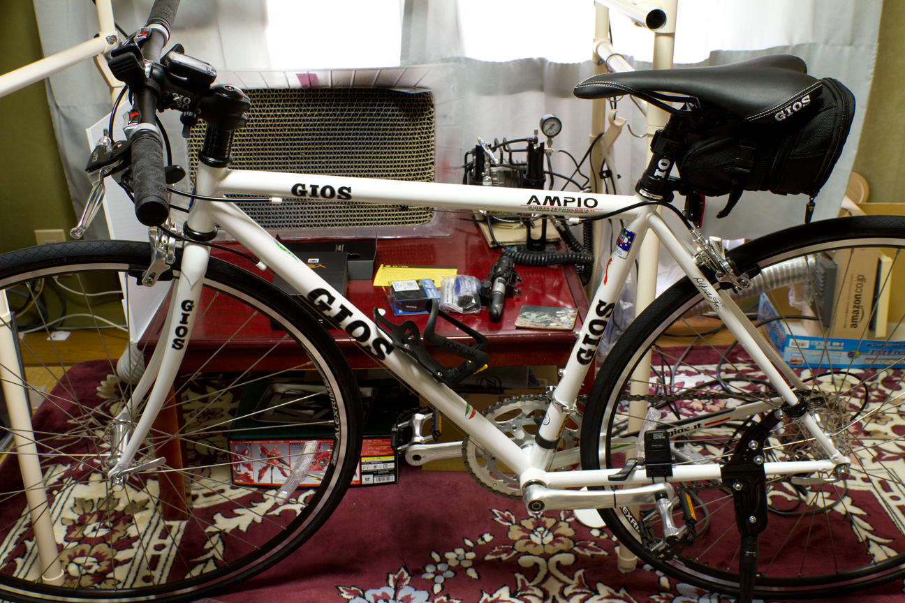 GIOS AMPIO(ジオス アンピーオ) 室内保管 - 自転車